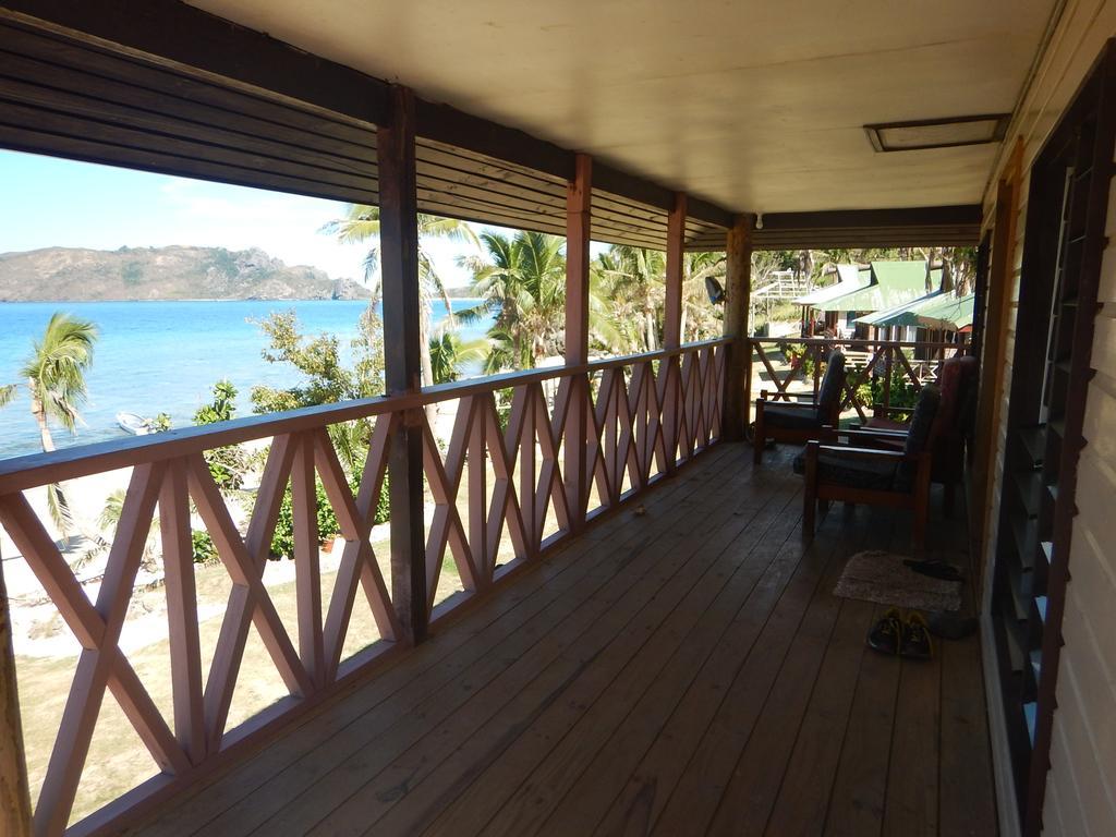 Naqalia Lodge Wayasewa Island Phòng bức ảnh